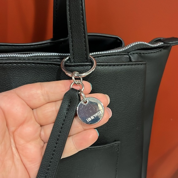 Nine West Large/Jumbo Purse - EUC - Picture 4 of 14